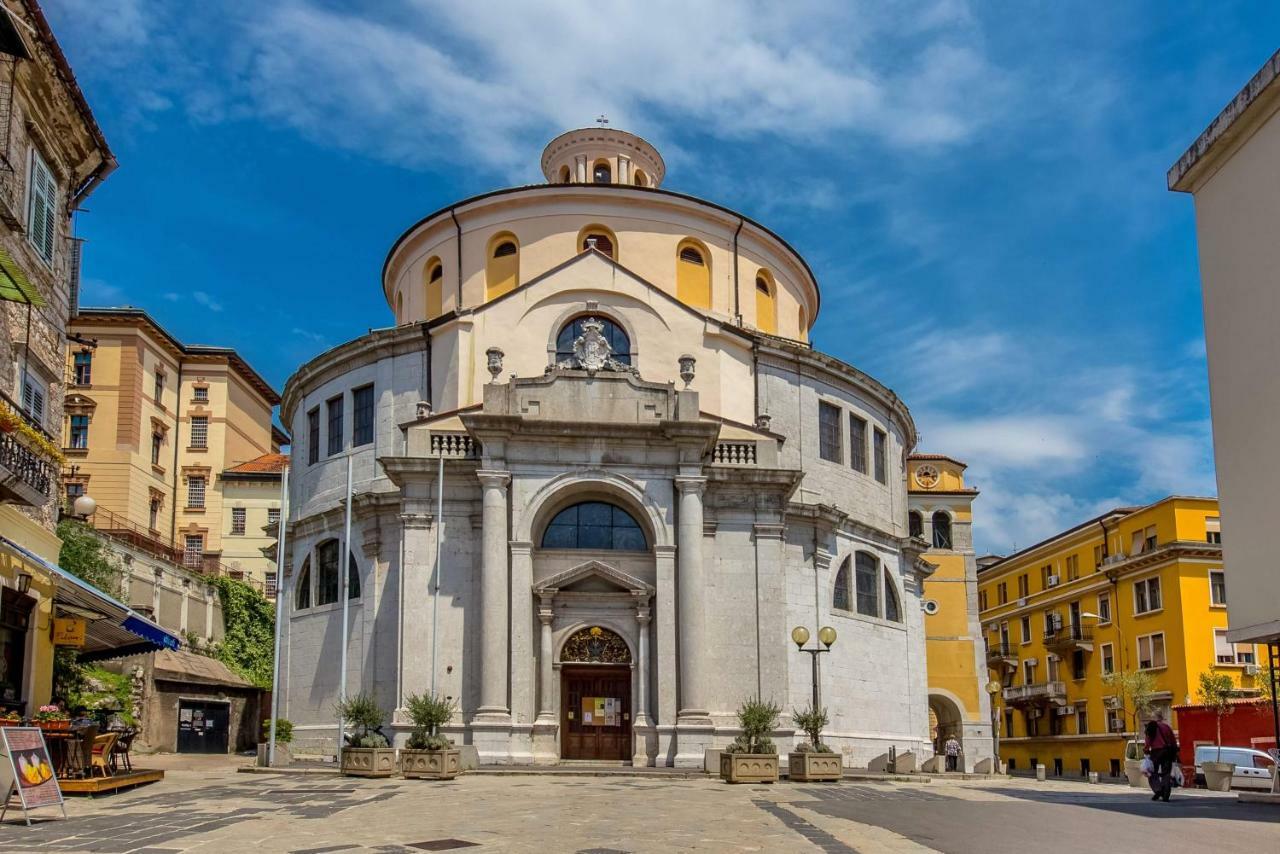 Rijeka Apartments Terra I & II Bagian luar foto